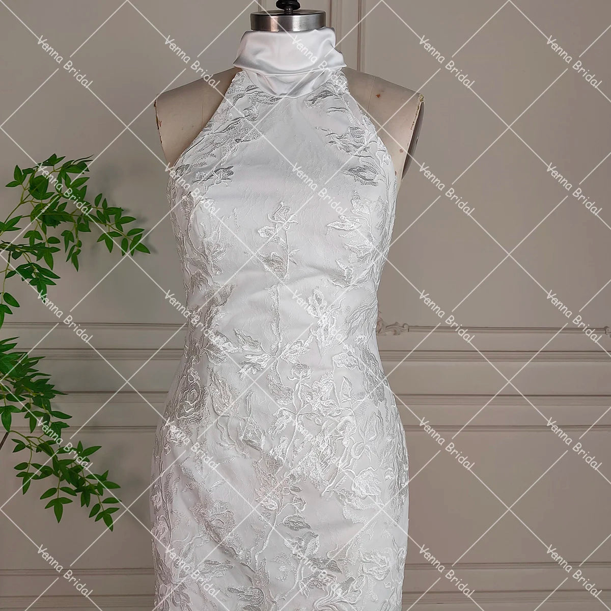 Halterneck Backless Exquisite Mermaid Wedding Dress Tie Sash