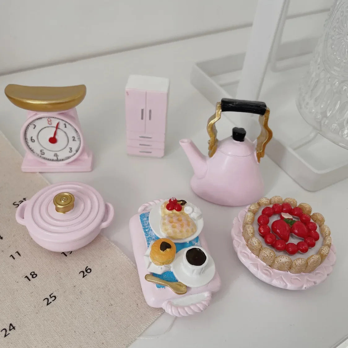 Girl Is Cute Creative Resin Refrigerator Magnets Emulating