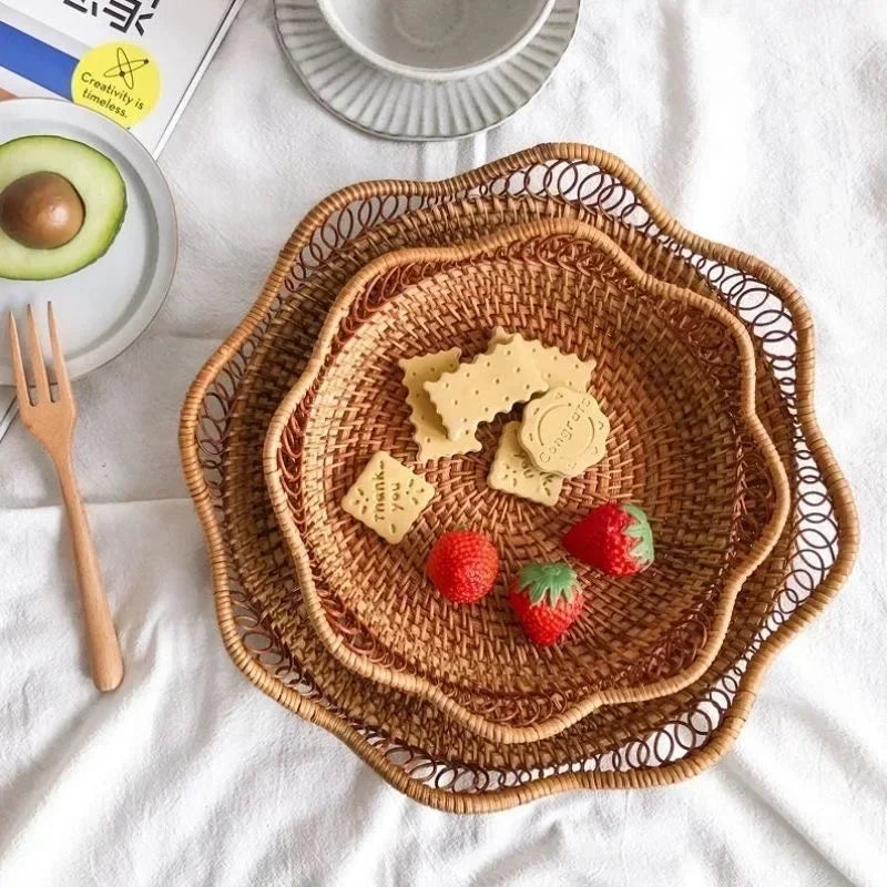 Round Rattan Fruit Basket Wicker Woven Snack Tray