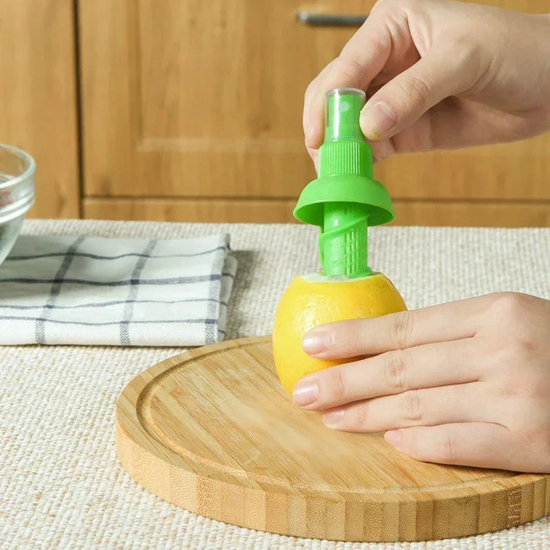 1pc Lemon Sprayer Fruit Juice Citrus Spray Orange